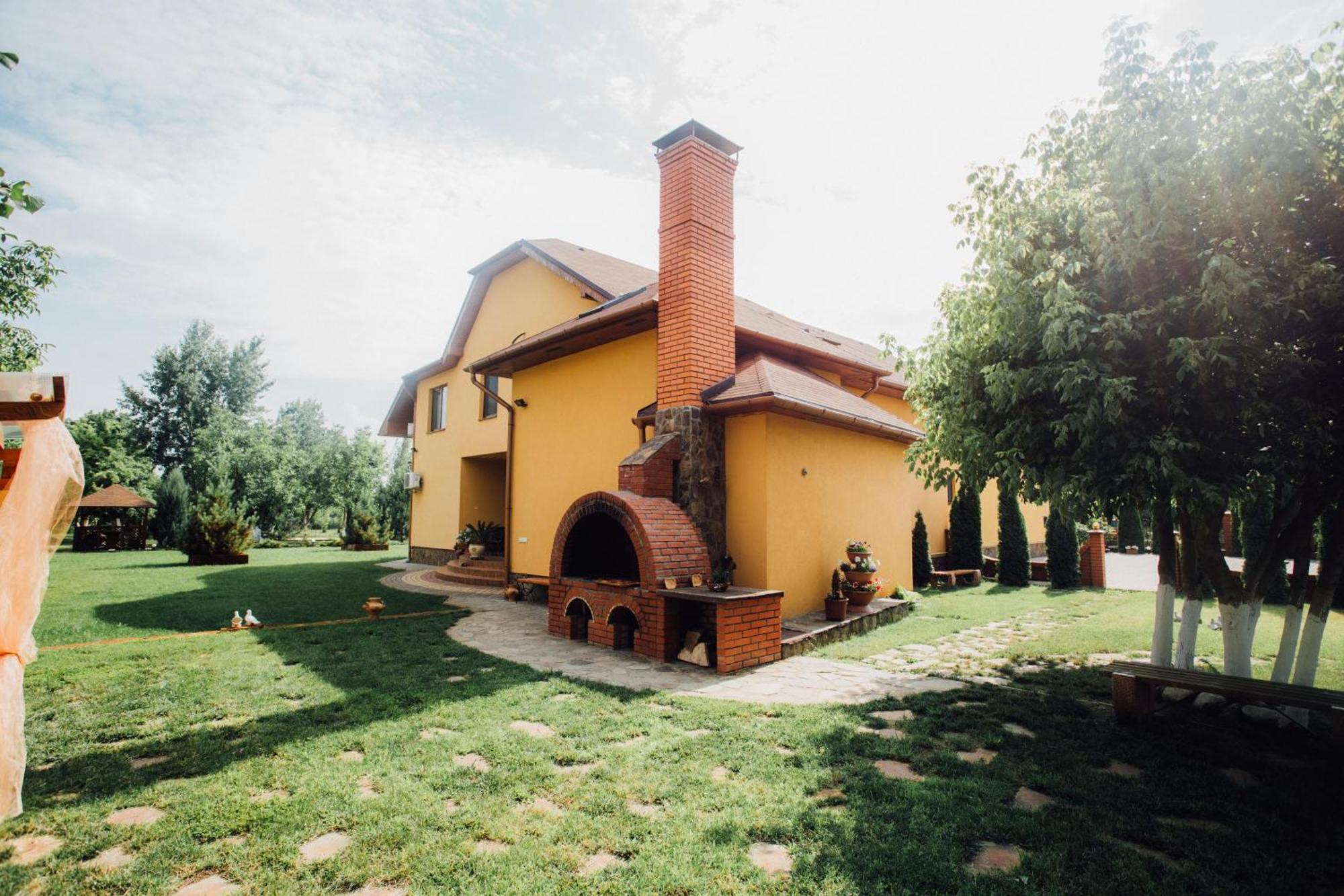 Villa Fenix Beregszász Kültér fotó